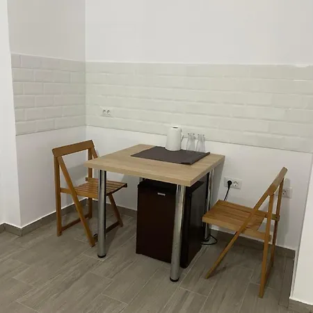 The House Apartment Mamaia