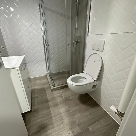 The House Mamaia